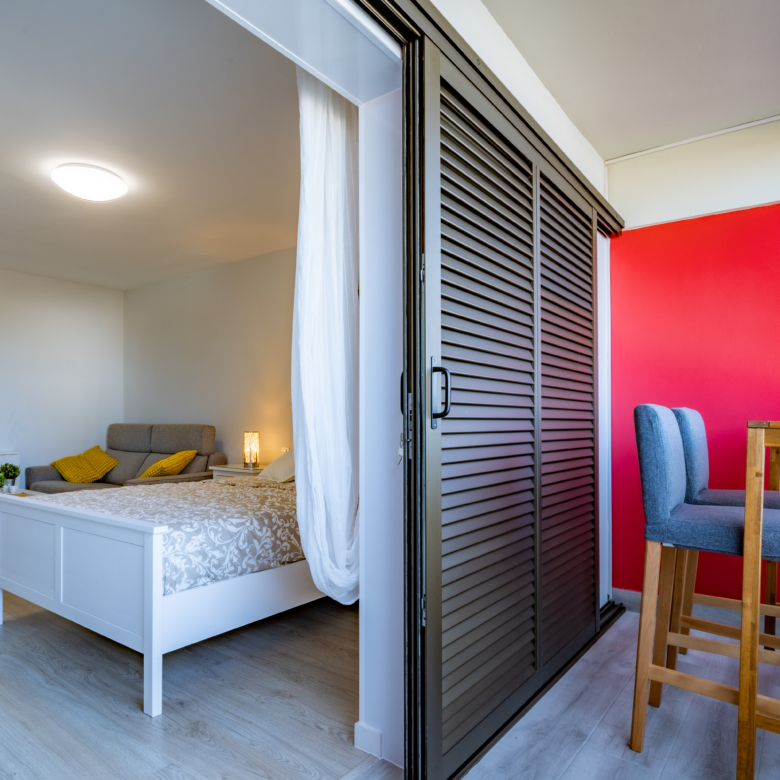 ESTUDIO REFORMADO EN PUERTO DE LA CRUZ