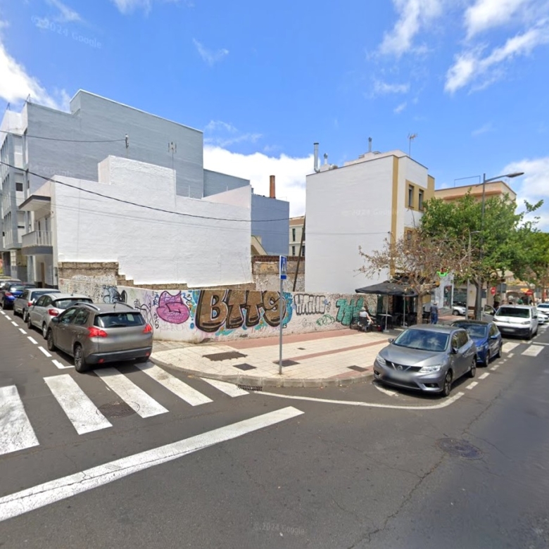 SOLAR URBANO CON PROYECTO
