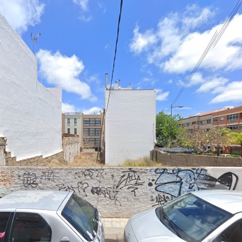SOLAR URBANO CON PROYECTO