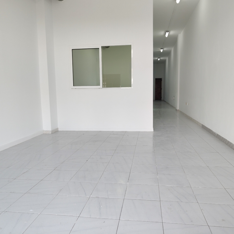 LOCAL COMERCIAL EN PUERTO SANTIAGO