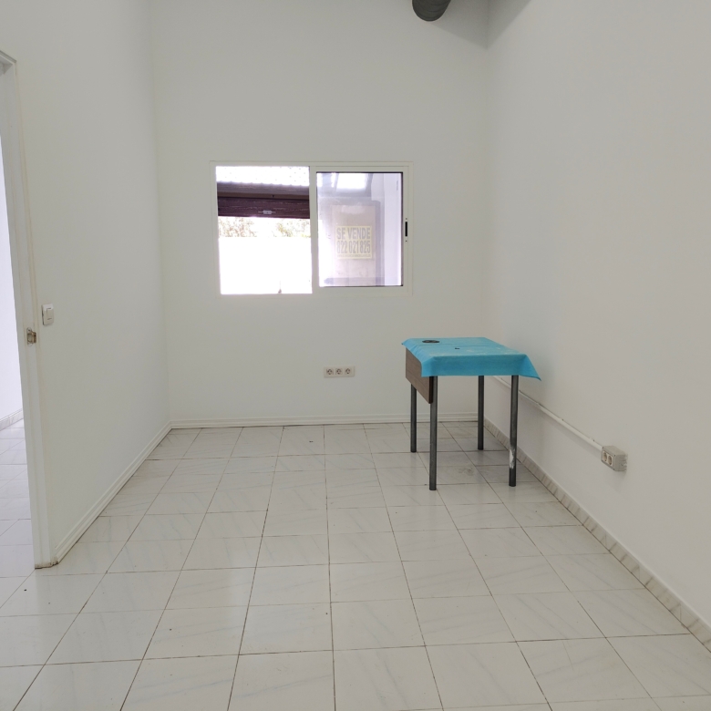 LOCAL COMERCIAL EN PUERTO SANTIAGO