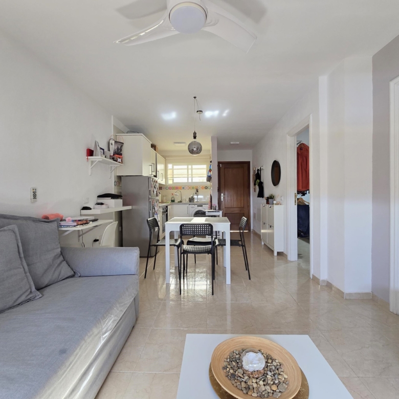 APARTAMENTO IMPECABLE EN CALETILLAS