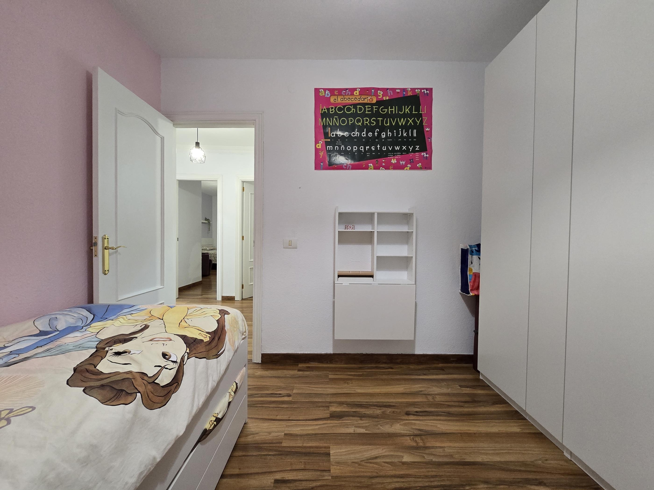 AMPLIA VIVIENDA FAMILIAR EN LA CUESTA