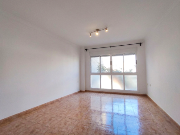 PISO LUMINOSO EN TACO-SAN MATIAS