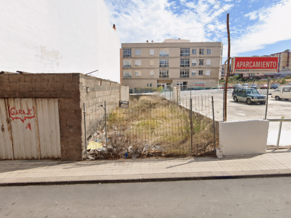 TERRENO URBANO EN LA CUESTA